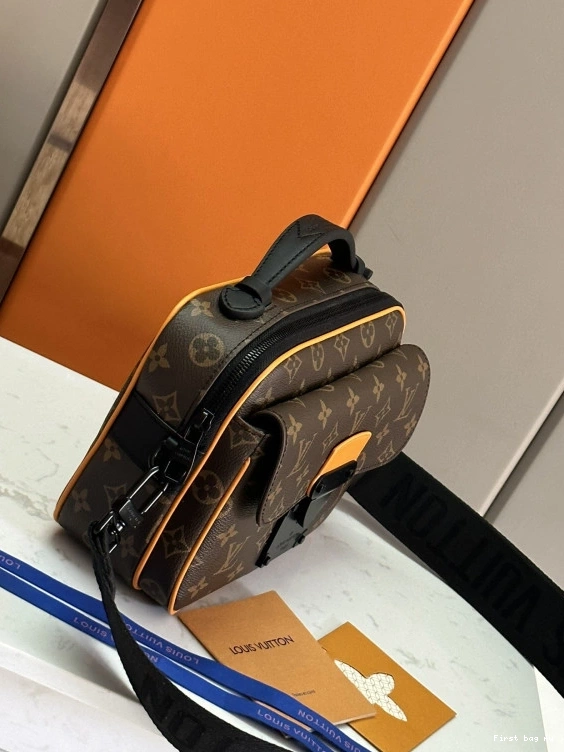 First bag ru S VUITTON LOCK MESSENGER LOUIS 0816